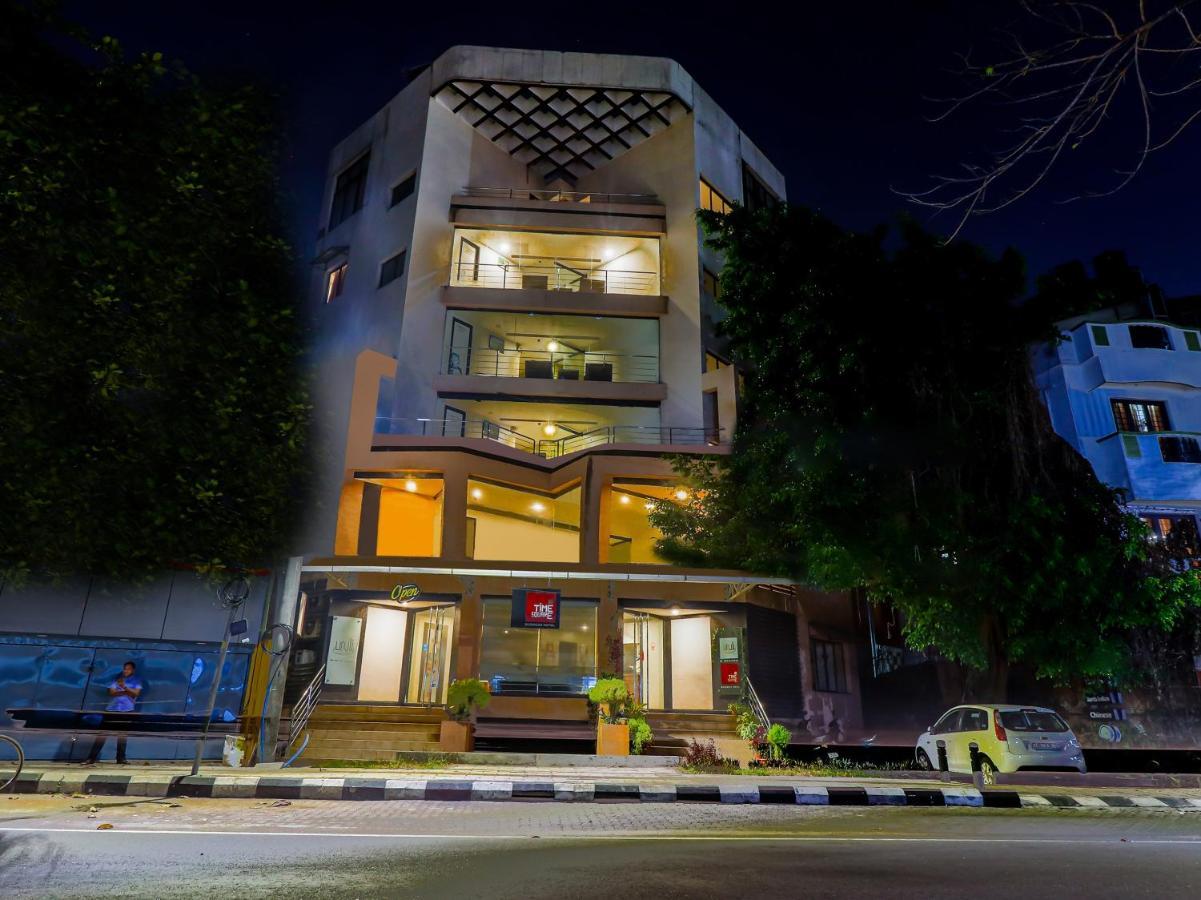 Treebo Trend Time Square Marine Drive Hotel Kochi Luaran gambar