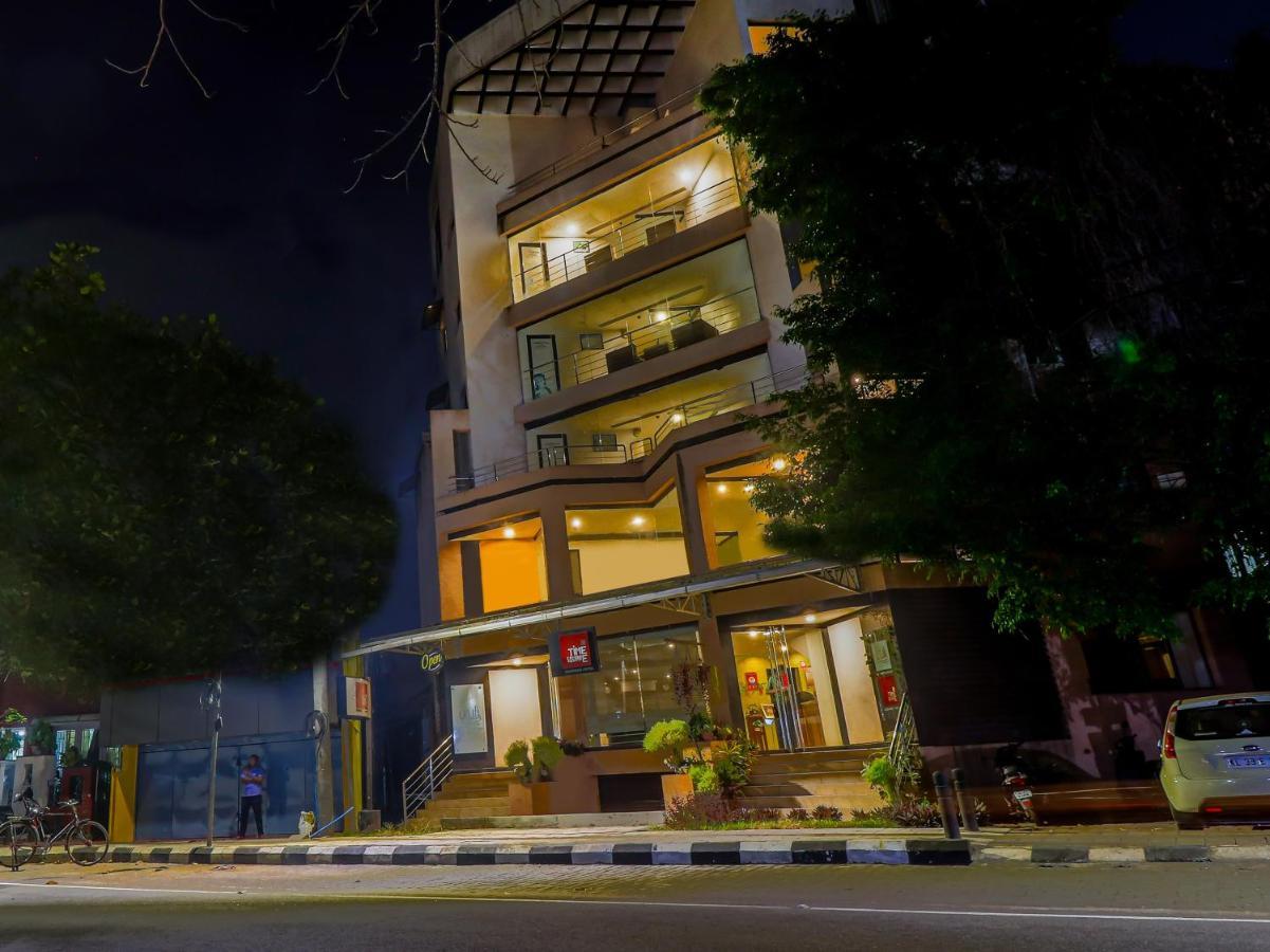 Treebo Trend Time Square Marine Drive Hotel Kochi Luaran gambar