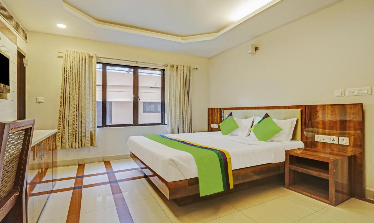 Treebo Trend Time Square Marine Drive Hotel Kochi Luaran gambar