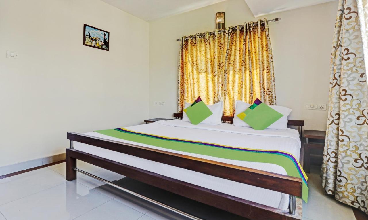 Treebo Trend Time Square Marine Drive Hotel Kochi Luaran gambar