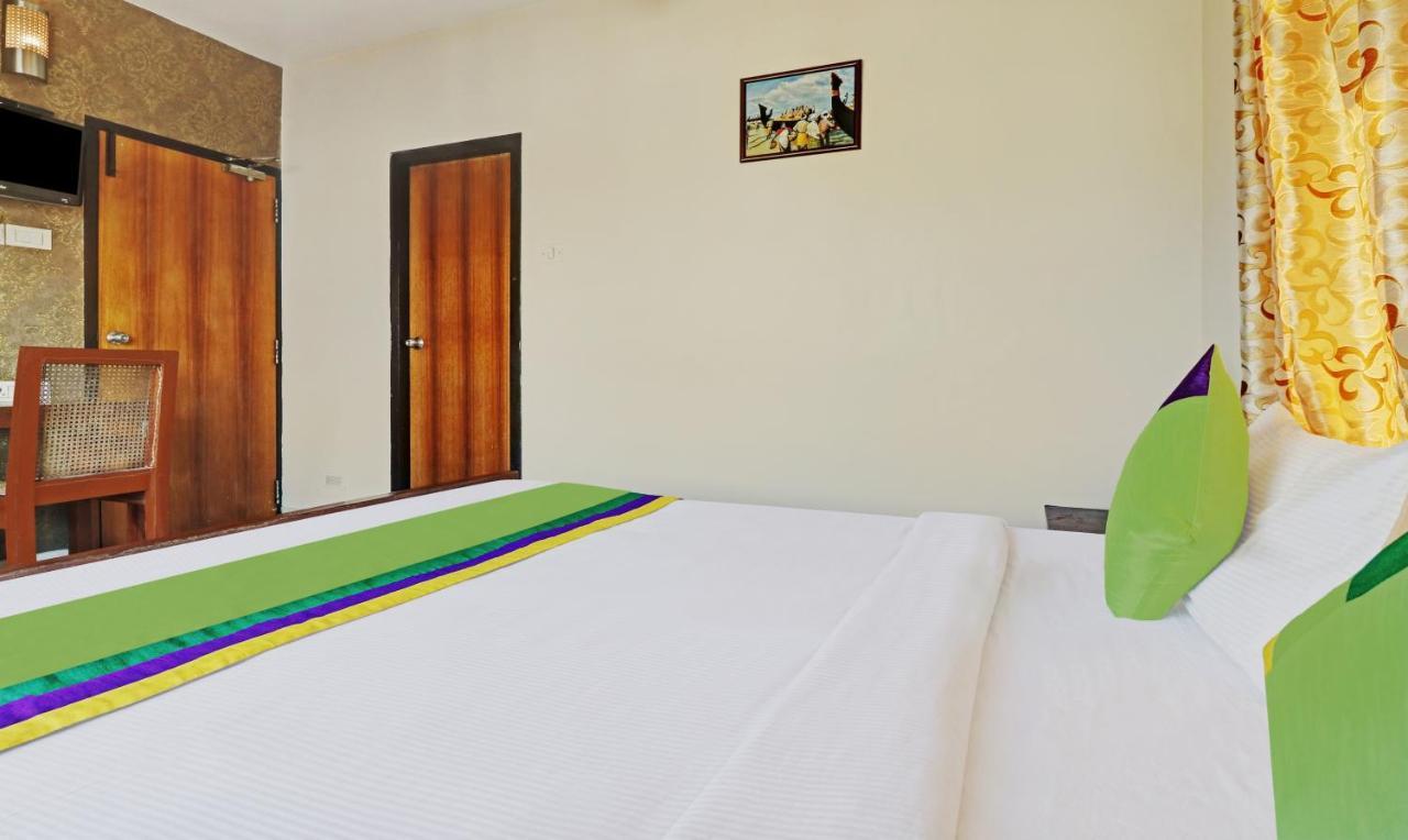 Treebo Trend Time Square Marine Drive Hotel Kochi Luaran gambar