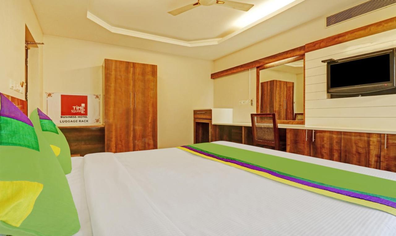 Treebo Trend Time Square Marine Drive Hotel Kochi Luaran gambar