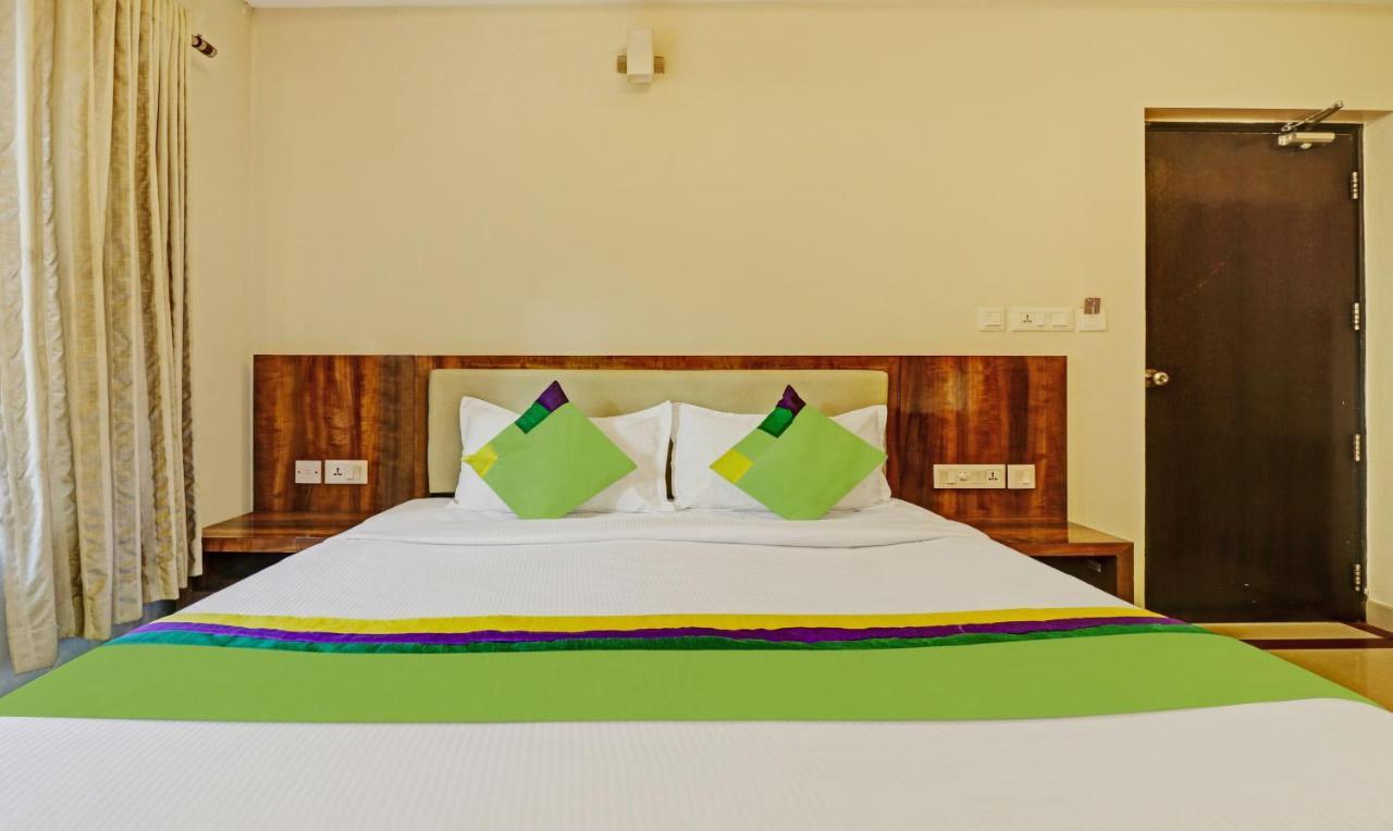 Treebo Trend Time Square Marine Drive Hotel Kochi Luaran gambar