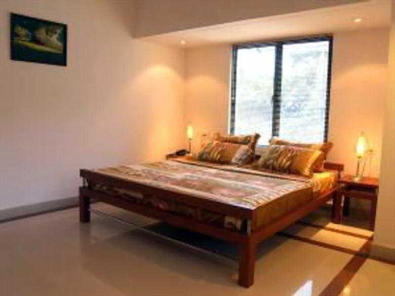Treebo Trend Time Square Marine Drive Hotel Kochi Bilik gambar