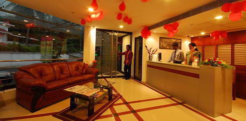 Treebo Trend Time Square Marine Drive Hotel Kochi Luaran gambar